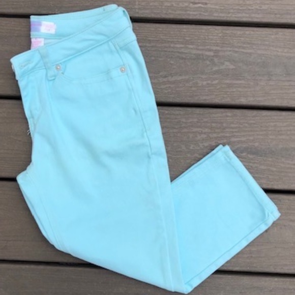 No Boundaries Capri Jeans Size 9